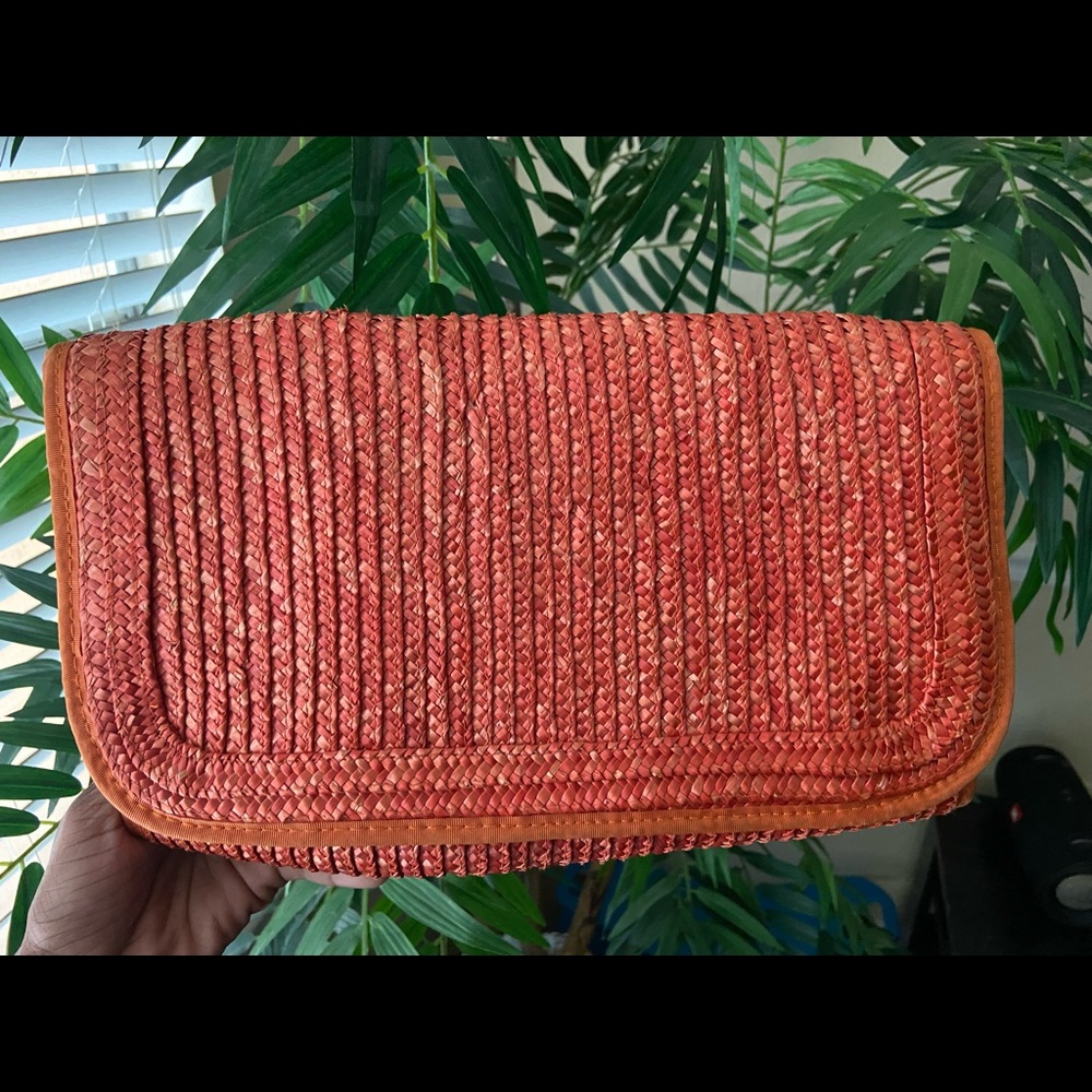 orange clutch purse 🧡
